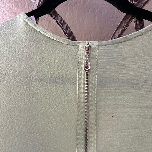 Soft Surroundings Blouse Size Medium Color light green - Picture 5 of 11